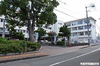 春日市立春日小学校 500m