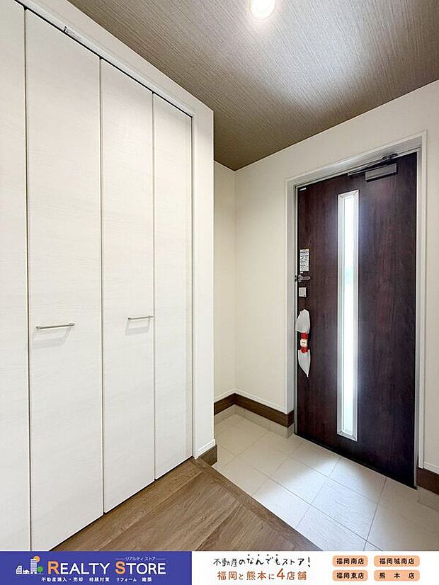 【玄関】【シューズボックス】天井まである大きなシューズボックス♪たくさん収納出来て玄関スッキリ片付きます♪