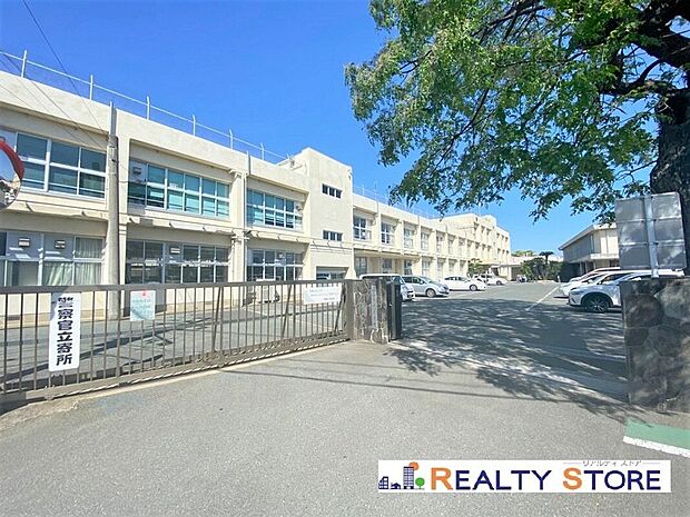 福津市立福間小学校(約350m)