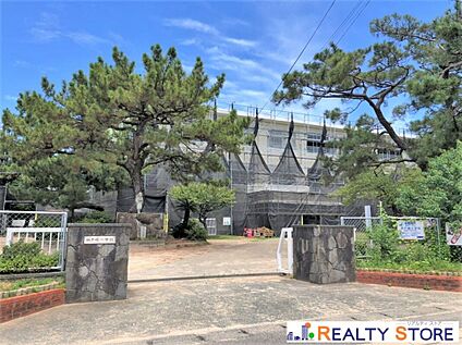 福岡市立西戸崎小学校 350m