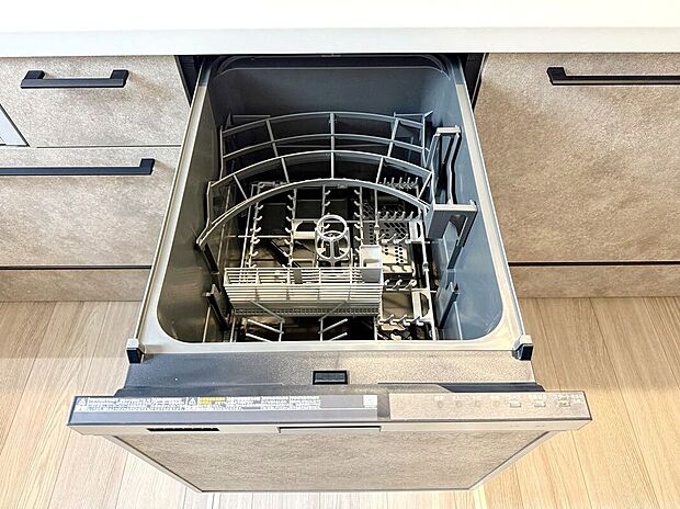 【その他設備】【食器洗浄乾燥機】時短家事の強い味方♪冬の手荒れからも守ってくれます♪