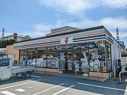 セブンイレブン福岡若宮4丁目店 320m