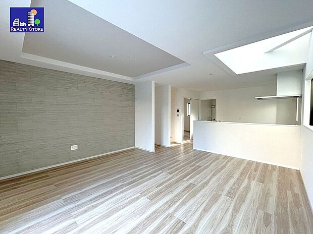 ☆リビング☆家具を置いてもゆとりの広さ♪18.7帖の広々としたリビング♪