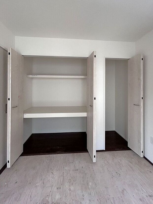 ☆押入☆衣類やお布団収納に便利♪お部屋がスッキリ片付きます♪