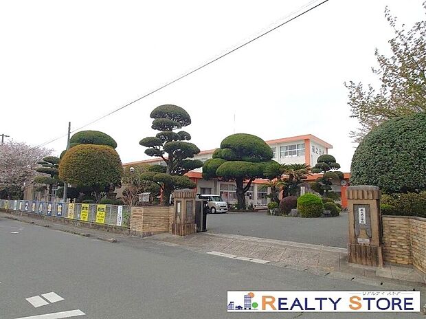 菊池市立菊之池小学校(約290m)