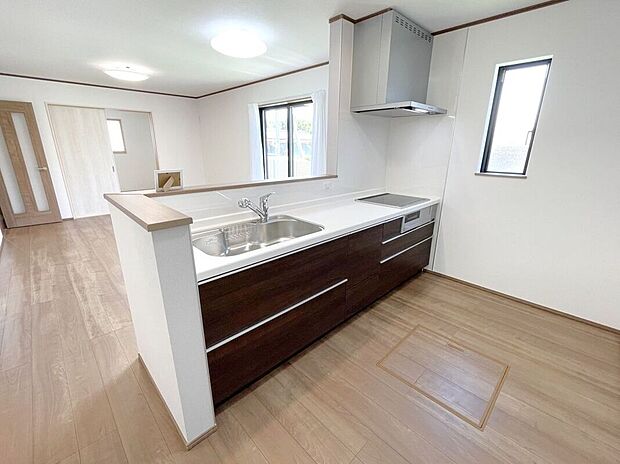 【キッチン】☆キッチン☆IHクッキングヒーターのシステムキッチン♪お子様とのお料理も安心です♪