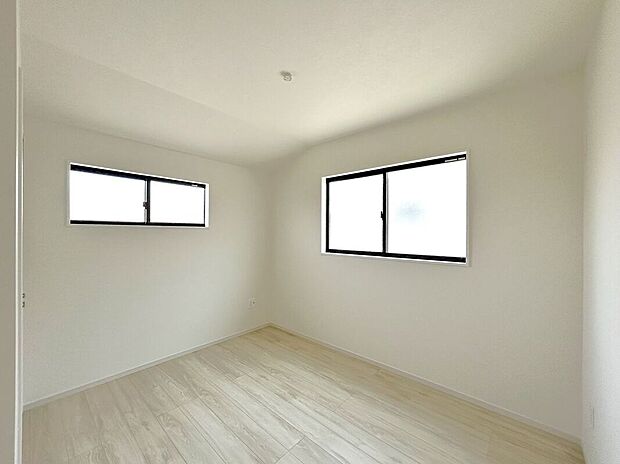 【室内】☆5.8帖洋室☆家具の配置がしやすいお部屋♪