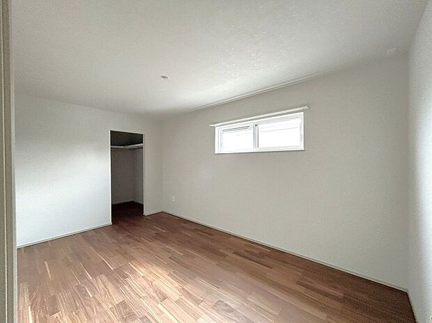 【室内】☆7.5帖洋室☆WIC完備でお部屋を広く保てます♪