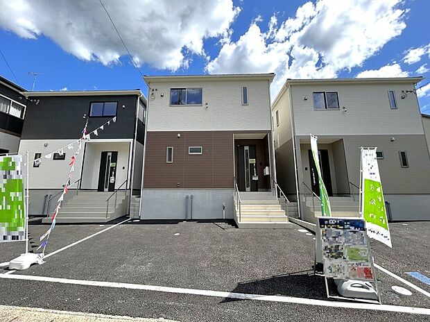 【駐車場】☆駐車スペース☆並列駐車2台可能♪