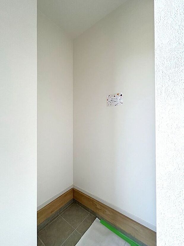 【玄関】☆SIC☆日常使いの靴以外にも外出時や玄関周りで使用するものをまとめて収納可能♪玄関スペースを広々お使い頂けます♪