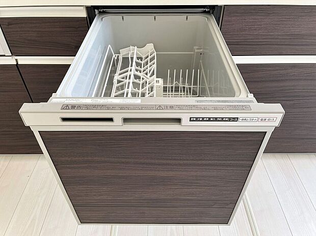 【その他設備】☆食器洗浄乾燥機☆家事の時短にもなる人気の食洗機！ビルトイン式で見た目もスッキリ♪