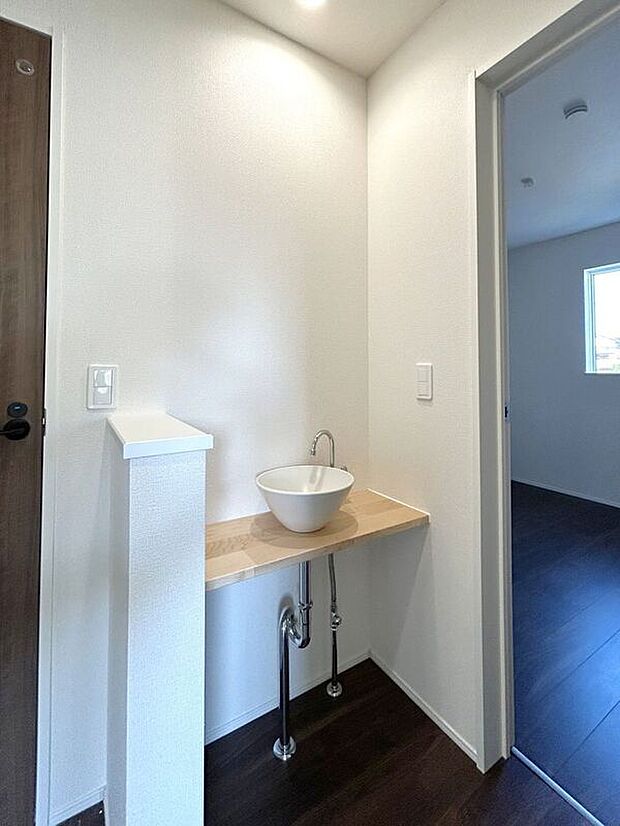 【洗面】☆セカンド洗面台☆2階にも完備で混み合う朝の時間帯も安心です♪