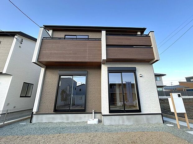 【外観】☆4号棟・外観☆