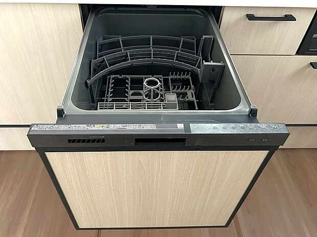 【構造】☆食器洗浄乾燥機☆日々の家事タイムを助ける強い味方♪機能性だけでなくお洒落なデザインも魅力です♪食事後の時間をお子様や旦那様とのゆとり時間に♪