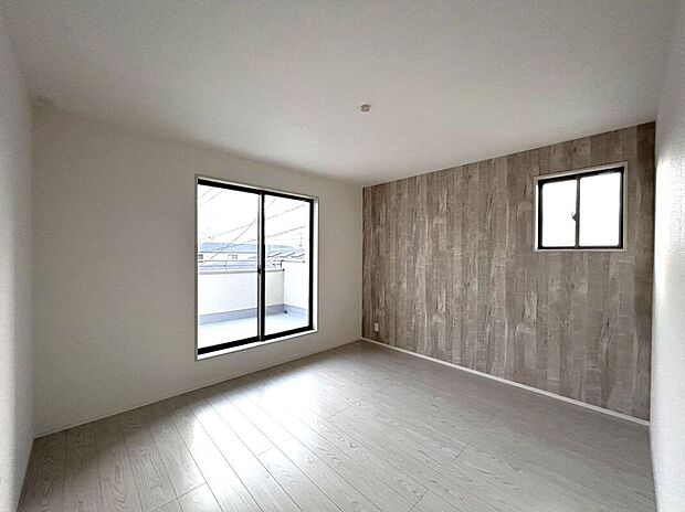 【室内】☆洋室A☆アクセントクロスがお洒落なお部屋♪主寝室におすすめです♪