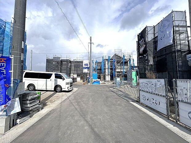 【前面道路含む外観】☆前面道路☆