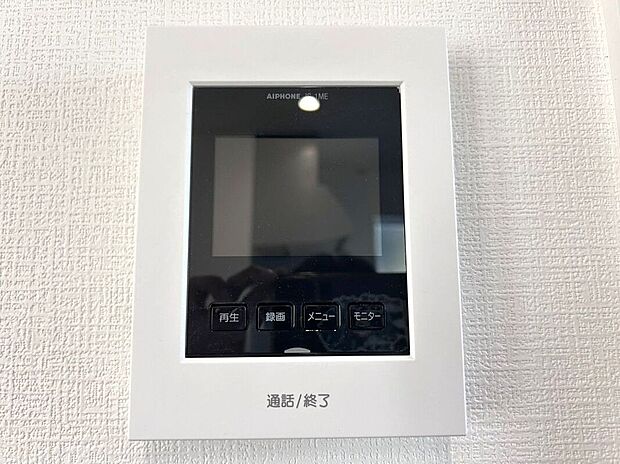 【その他設備】☆ＴＶモニター付インターホン☆訪問者を画像と音声で確認できる、防犯性に優れた安心のシステム♪スッキリとしたデザインで、簡単に操作していただけます♪