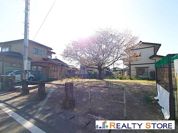 郡窪第四児童公園（約520m）