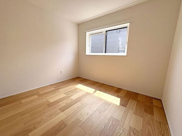 【洋室】☆5.3帖洋室☆自分時間を充実させながら心豊かなひとときを過ごすための大切な空間♪