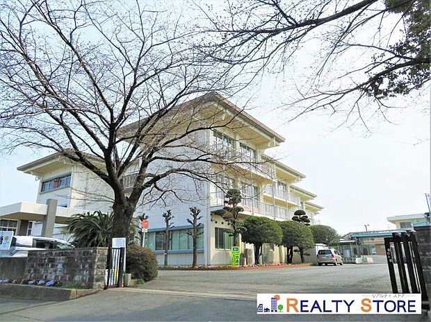 合志市立西合志南小学校(約800m)
