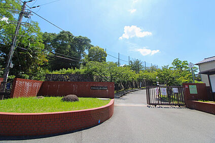 市立郡山中学校 1100m