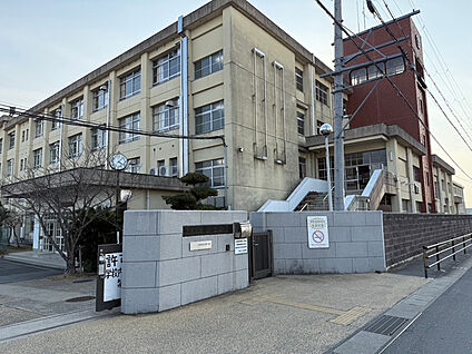 奈良市立都南中学校 1800m