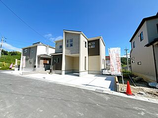 【送迎サービス有＆住宅ローンアドバイザーが資金計画もサポート】～萩の台　新築戸建～ 外観