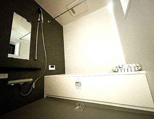 追い炊き機能付きの入浴タイムでいつでもポカポカ癒されます◎
（同社施工事例）