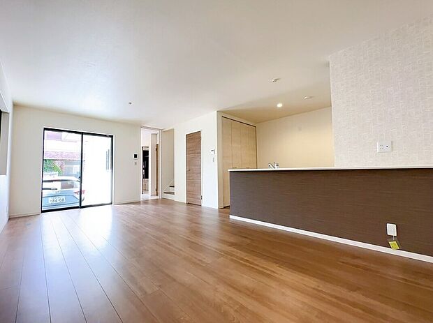 開放感のある広いLDK！
家具やインテリアの配置も楽しめます。（同社施工事例）
