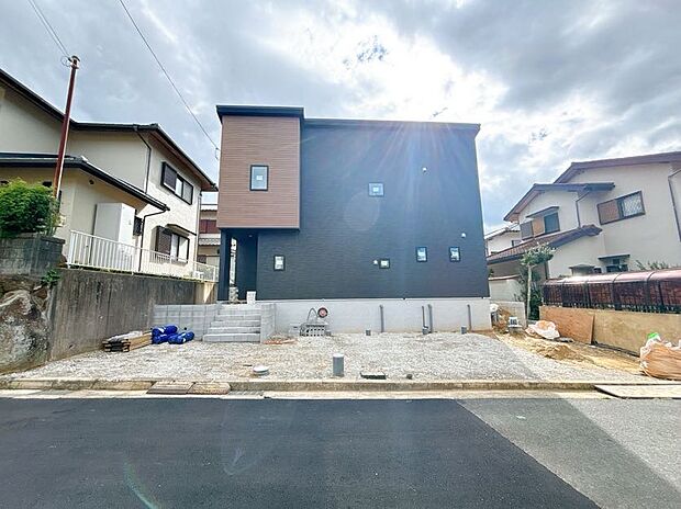 【駐車場】(同社施工事例)