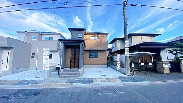 【外観】静かな住宅地でのんびりと生活できます◎（2号棟）