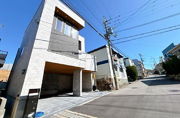 【外観】静かで落ち着いた閑静な住宅地です。
子育て世代の生活環境としても最適です◎