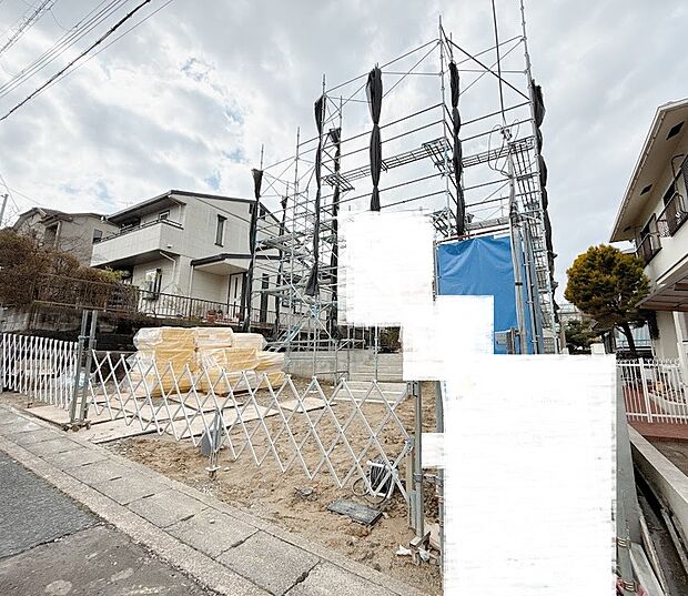 【外観】あたたかな陽が差し込む日当り良好の立地です。