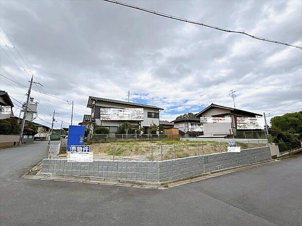 【外観】静かで落ち着いた閑静な住宅地です。
子育て世代の生活環境としても最適です◎