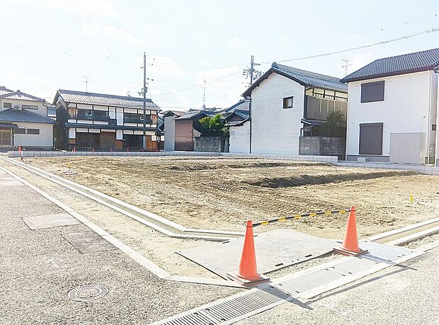 【【現地写真】】近鉄河内長野線「富田林」駅まで徒歩7分の立地！毎日の通勤・通学も駅まで快適アクセス◎