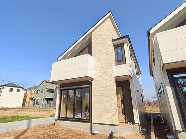 ※1号棟
気になった物件をすぐにご見学対応させていただきます♪平日・お仕事帰りなど、いつでもご案内可能です♪周辺環境と併せて、実際に現地をご確認ください♪