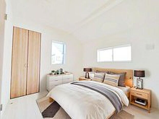 【リビング以外の居室】☆居室☆
日当りの良さは写真でも充分に伝わるかと思いますが、開放感のある周囲にめぐまれたおかげで、風通しもとても良くなっております。※家具をCGで加工しています。家具付き販売ではございません。