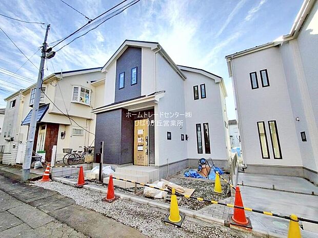 【現地外観写真】ひとたび扉を開けばそこに待っているのは上質な空間とマイホームでの新生活をイメージさせる優雅なひととき。「この家なら…」ではなく「ここに住みたい♪」と思う感動をお届けいたします。