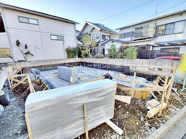 【現地外観写真】住宅性能評価で耐震等級３（最高等級）を取得！お客様を守る大切な住宅だからこそ、第三者の検査を受けて安心して住んでいただける住宅をご案内させて頂きます。その頑丈さを、ぜひ現地にてご体感くださいませ。