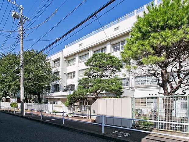 東久留米市立中央中学校（約850m）