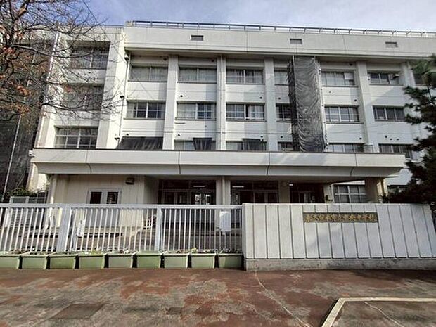 東久留米市立中央中学校（約850m）