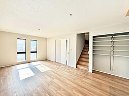 神奈川県横浜市金沢区富岡西１丁目