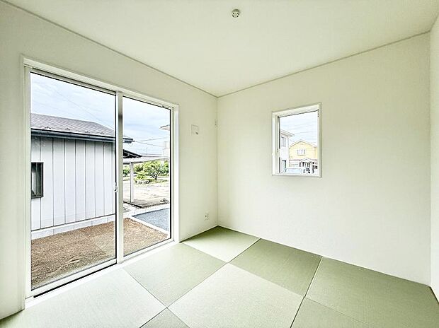 2号棟 お子様の遊び部屋に、ゆったりくつろぐお部屋としてなど使い道多彩の和室