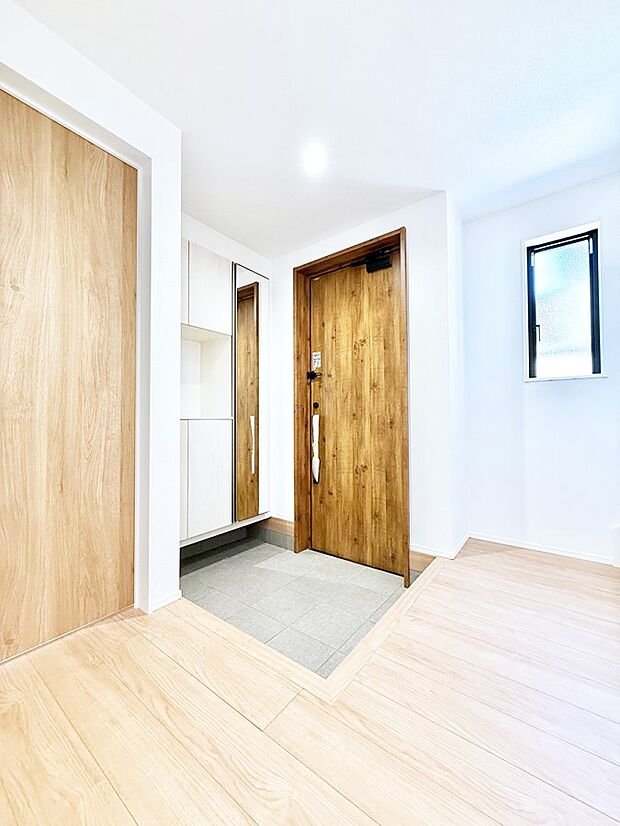 ■玄関はお家の顔！おしゃれな玄関でお客様をお迎え！