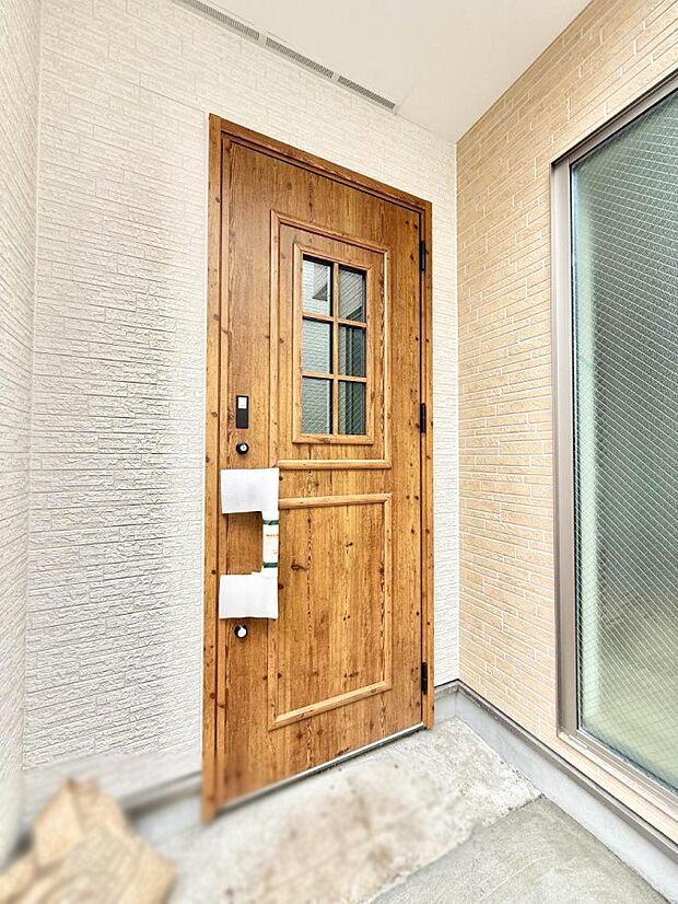 ■ 家族とゲストをやさしく迎える、心温まる玄関