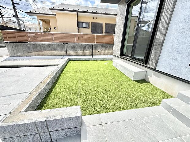 ■暮らしに潤いを与える、緑が取り入れられた住まいです