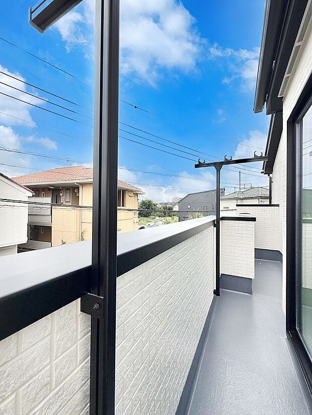 【バルコニー】■ 空を眺めながら、ほっと一息つける特別な空間