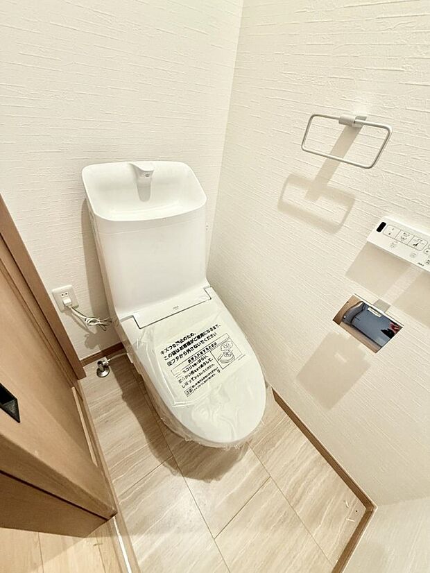 【トイレ】■毎日使う場所だからこそ、清潔感溢れる空間