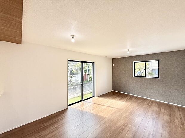 【リビングダイニング】■シンプルだけど贅沢、大切な人と過ごす心がほどける空間