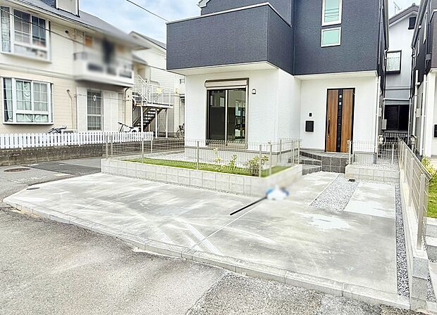 【駐車場】■快適な駐車スペースで安心